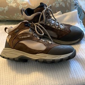 Vasque Hiking Boots Size 8.5 - Like New